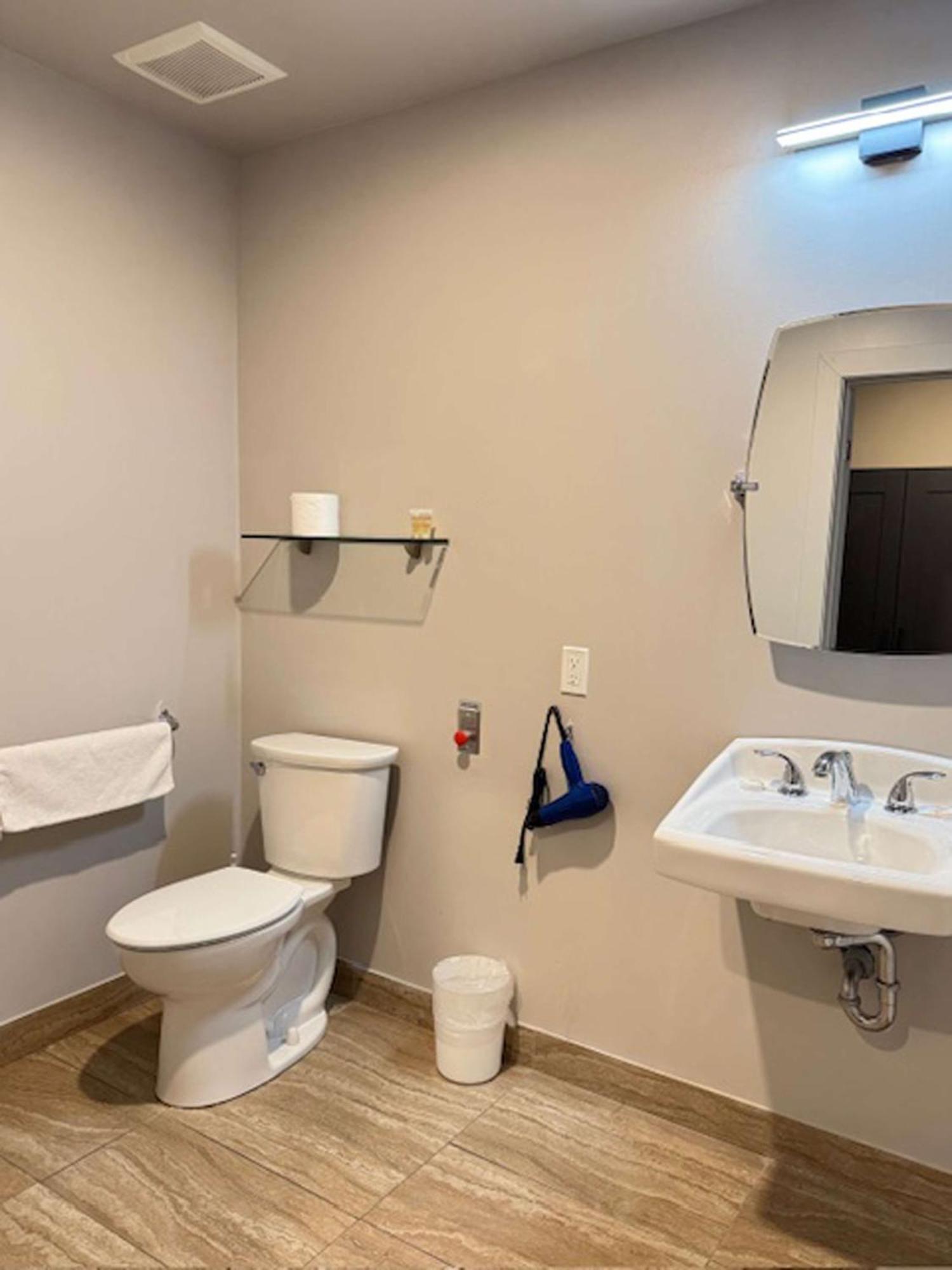 Big Bird Inn Wawa, Surestay Collection By Best Western エクステリア 写真
