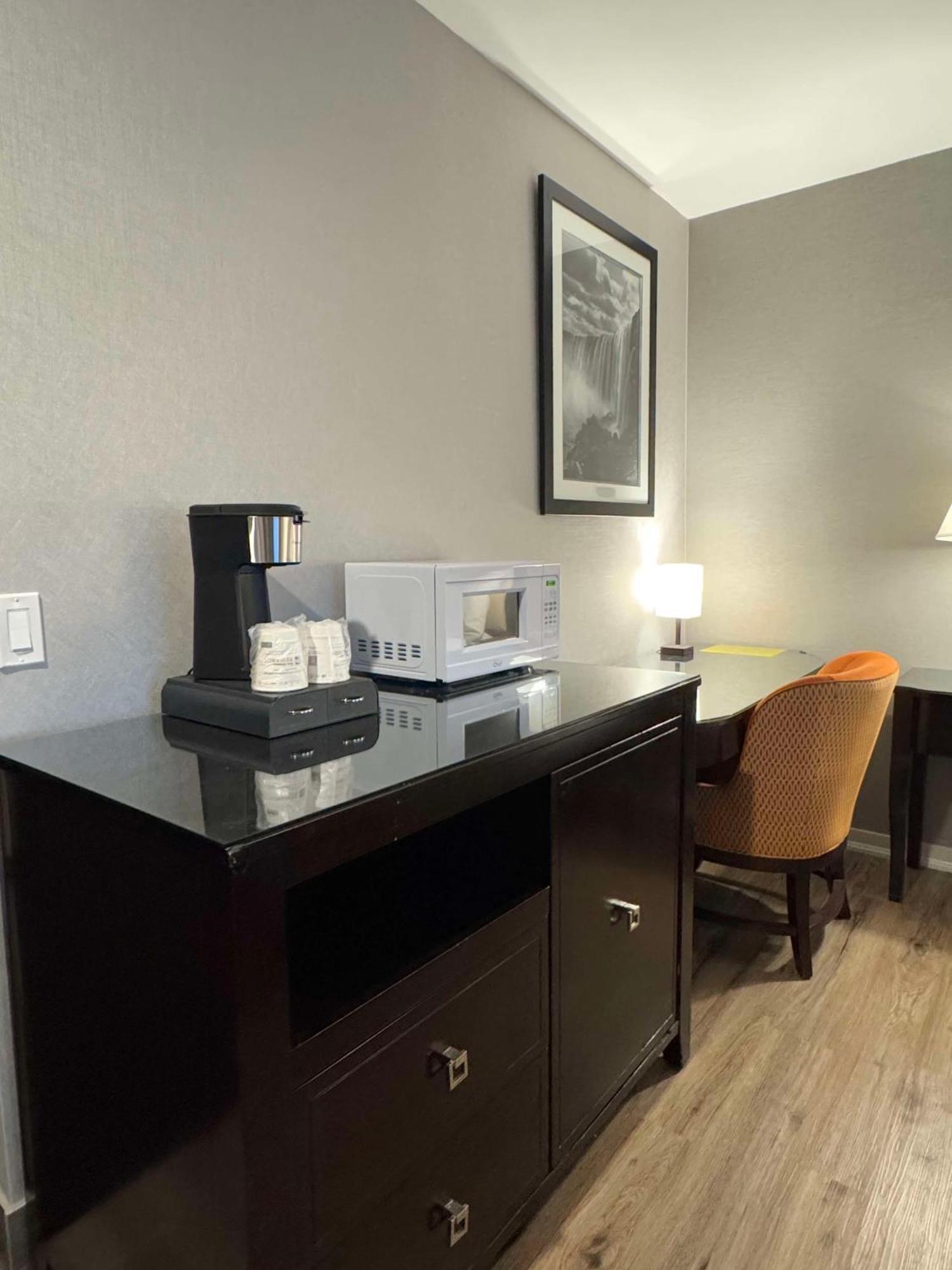 Big Bird Inn Wawa, Surestay Collection By Best Western エクステリア 写真