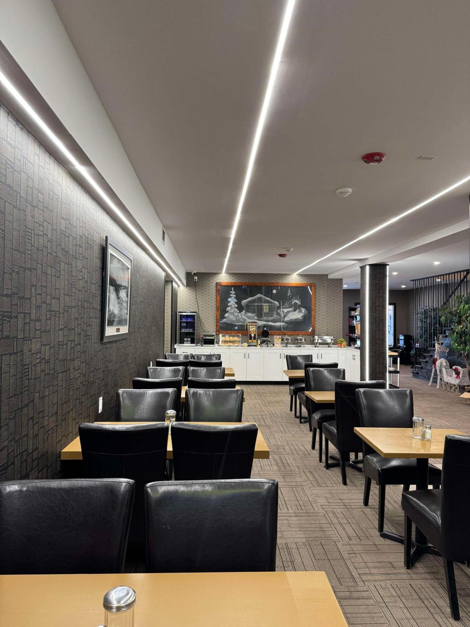 Big Bird Inn Wawa, Surestay Collection By Best Western エクステリア 写真
